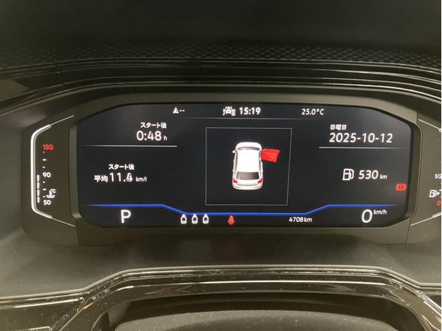 ポロ ＴＳＩアクティブ　ナビゲーションバックモニターコーナーセンサークルーズコントロール非接触充電駐車支援システム（2枚目）