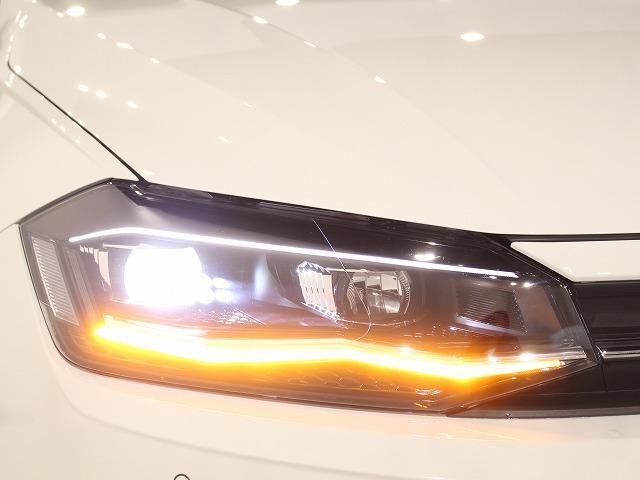 ポロ TSIコンフォートラインリミテッド LEDヘッドライト クルーズコントロール ナビ付 アップルカープレー対応 バックカメラ コーナーセンサー 駐車支援システム 非接触充電 ドライブレコーダー ETC(9枚目)