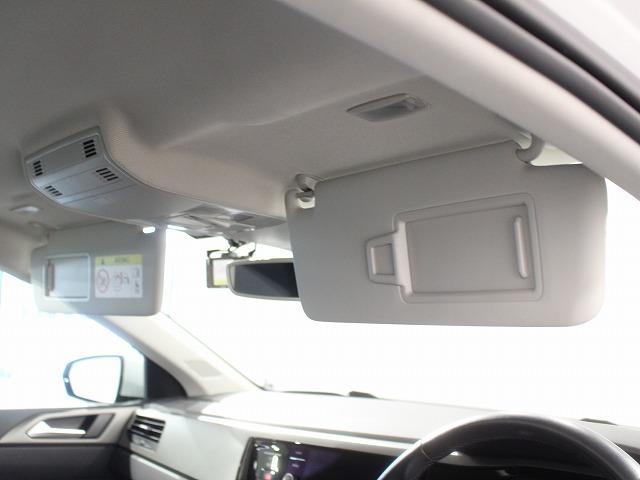 ポロ TSIコンフォートラインリミテッド LEDヘッドライト クルーズコントロール ナビ付 アップルカープレー対応 バックカメラ コーナーセンサー 駐車支援システム 非接触充電 ドライブレコーダー ETC(44枚目)