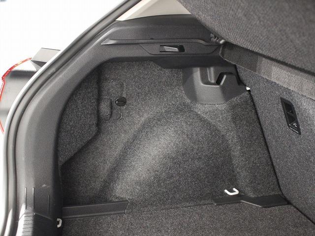 ポロ TSIコンフォートラインリミテッド LEDヘッドライト クルーズコントロール ナビ付 アップルカープレー対応 バックカメラ コーナーセンサー 駐車支援システム 非接触充電 ドライブレコーダー ETC(75枚目)