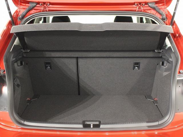 ポロ TSIスタイル ナビゲーションバックモニターコーナーセンサークルーズ駐車支援システム非接触充電CarPlay対応(69枚目)