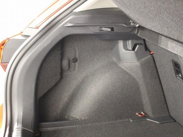 ポロ TSIスタイル ナビゲーションバックモニターコーナーセンサークルーズ駐車支援システム非接触充電CarPlay対応(74枚目)