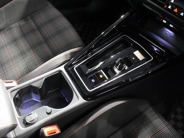 ゴルフGTI ベースグレード ナビゲーションバックモニタークルーズコントロールBluetooth搭載車非接触充電駐車支援システム(30枚目)