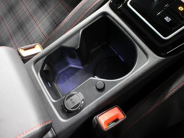 ゴルフGTI ベースグレード ナビゲーションバックモニタークルーズコントロールBluetooth搭載車非接触充電駐車支援システム(32枚目)