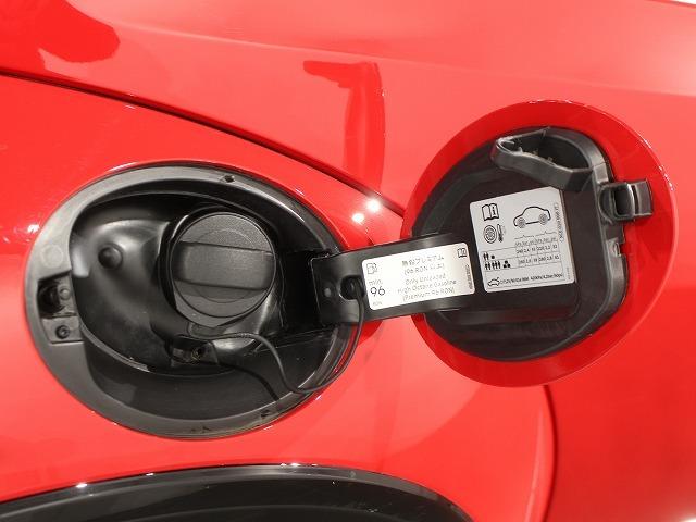 ザ・ビートル 2.0Rラインマイスター サンルーフ レザーシート シートヒーター ナビゲーション バックカメラ オートエアコン オートライト ETC車載器 Bluetooth CDプレーヤー 純正アルミホイール(70枚目)