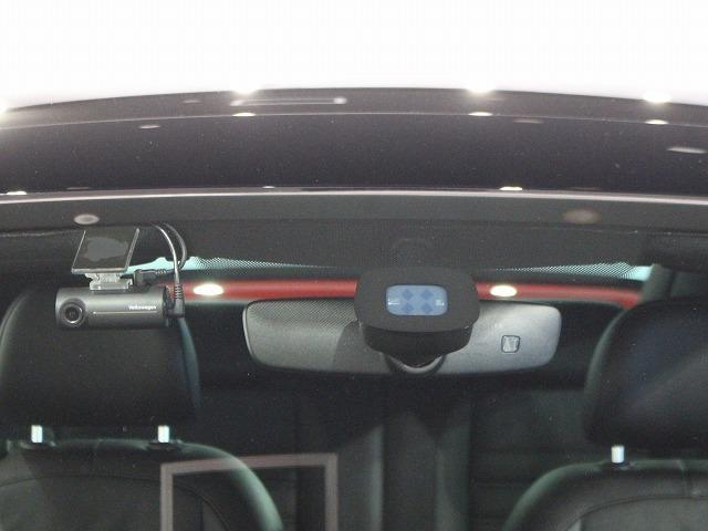 ザ・ビートル 2.0Rラインマイスター サンルーフ レザーシート シートヒーター ナビゲーション バックカメラ オートエアコン オートライト ETC車載器 Bluetooth CDプレーヤー 純正アルミホイール(71枚目)