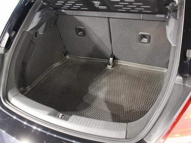 ザ・ビートル Rラインマイスター ナビゲーション バックカメラ オートエアコン レザーシート レーンチェンジワーニング クルーズコントロール 純正アルミホール シートヒーター フォグランプ リアフォグランプ ステンレスアルミペダル(71枚目)