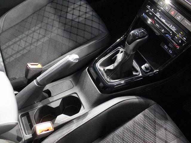 Ｔ－クロス ＴＳＩ　Ｒライン　ＩＱライトシートヒーターＲＬＩＮＥ専用エアロシートバックモニターｂｅａｔｓｓａｕｎｄナビゲーション（60枚目）