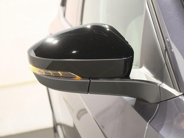Ｔ－クロス ＴＳＩ　スタイル　デザインパッケージ　衝突被害軽減ブレーキ　トラベルアシスト　クルーズコントロール　バックカメラ　オートエアコン　カープレー対応　ナビゲーション　デジタルメーター　オートライト（11枚目）