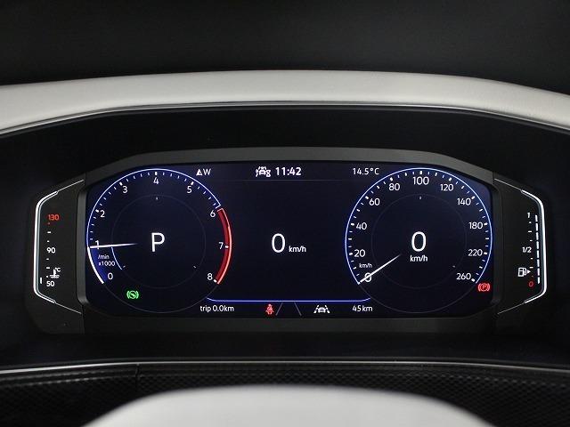 Ｔ－クロス ＴＳＩ　スタイル　デザインパッケージ　衝突被害軽減ブレーキ　トラベルアシスト　クルーズコントロール　バックカメラ　オートエアコン　カープレー対応　ナビゲーション　デジタルメーター　オートライト（24枚目）