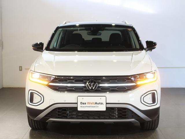 Ｔ－ロック ＴＳＩ　スタイル　マトリックスヘッドライト　トラベルアシスト　オートエアコン　オートマチックテールゲート　オートワイパー　オートライト　レーンチェンジワーニング　カープレー対応（7枚目）