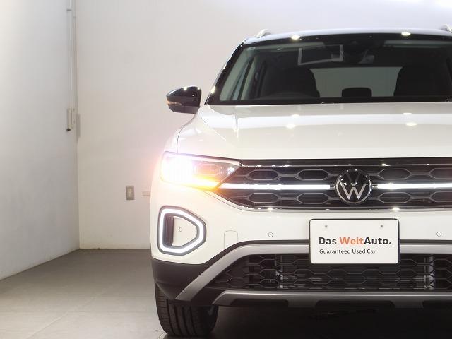 Ｔ－ロック ＴＳＩ　スタイル　マトリックスヘッドライト　トラベルアシスト　オートエアコン　オートマチックテールゲート　オートワイパー　オートライト　レーンチェンジワーニング　カープレー対応（8枚目）