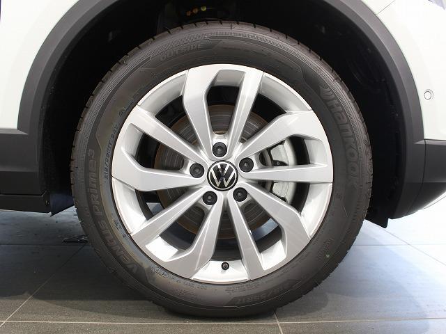 Ｔ－ロック ＴＳＩ　スタイル　マトリックスヘッドライト　トラベルアシスト　オートエアコン　オートマチックテールゲート　オートワイパー　オートライト　レーンチェンジワーニング　カープレー対応（11枚目）