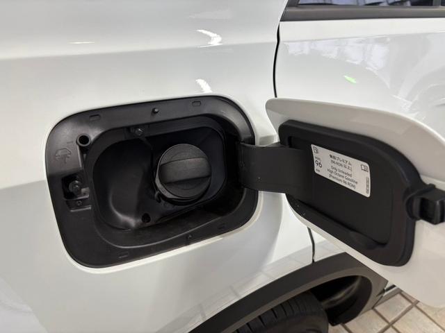 Ｔ－ロック ＴＳＩ　スタイル　マトリックスヘッドライト　トラベルアシスト　オートエアコン　オートマチックテールゲート　オートワイパー　オートライト　レーンチェンジワーニング　カープレー対応（68枚目）