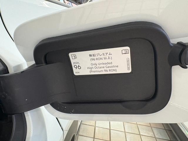 Ｔ－ロック ＴＳＩ　スタイル　マトリックスヘッドライト　トラベルアシスト　オートエアコン　オートマチックテールゲート　オートワイパー　オートライト　レーンチェンジワーニング　カープレー対応（69枚目）