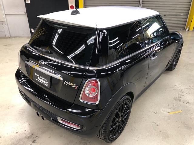 ＭＩＮＩ クーパーＳ　第二世代後期モデル　ＪＣＷ１７ＡＷ　レッドキャリパー　ブラックルーフライナー　ゼロ１０００チャンバー　デジタルインナーミラー　前後ドラレコ　ランプフルＬＥＤ　ＳＰＯＲＴボタン　ＥＴＣ　グー鑑定（17枚目）