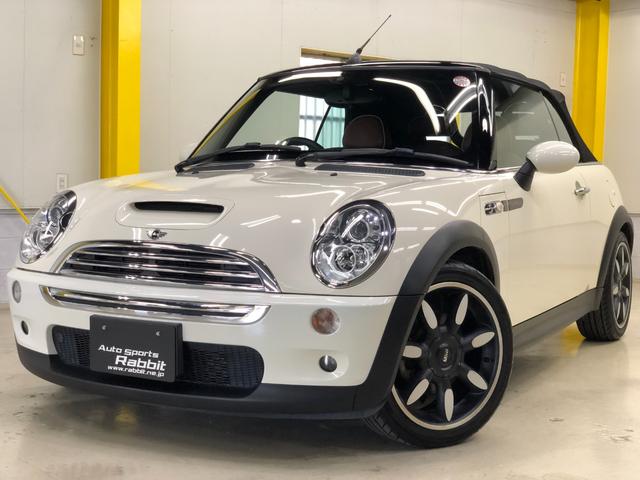 ＭＩＮＩ クーパーＳ　コンバーチブル　サイドウォーク　第一世代最終モデル特別仕様車　当社コレクション車両　６速マニュアルＭＴ　クロノメーター　モルトブラウンレザーシート　シートヒーター　電動オープン　ＣＤ／ＡＵＸ入力／ラジオ　ＥＴＣ　ＨＩＤ　グー鑑定付き（2枚目）