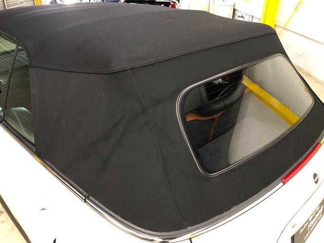 ＭＩＮＩ クーパーＳ　コンバーチブル　サイドウォーク　第一世代最終モデル特別仕様車　当社コレクション車両　６速マニュアルＭＴ　クロノメーター　モルトブラウンレザーシート　シートヒーター　電動オープン　ＣＤ／ＡＵＸ入力／ラジオ　ＥＴＣ　ＨＩＤ　グー鑑定付き（19枚目）