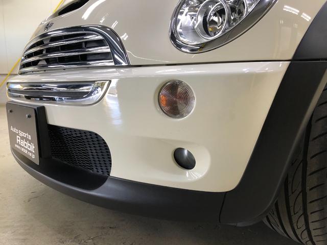 ＭＩＮＩ クーパーＳ　コンバーチブル　サイドウォーク　第一世代最終モデル特別仕様車　当社コレクション車両　６速マニュアルＭＴ　クロノメーター　モルトブラウンレザーシート　シートヒーター　電動オープン　ＣＤ／ＡＵＸ入力／ラジオ　ＥＴＣ　ＨＩＤ　グー鑑定付き（31枚目）