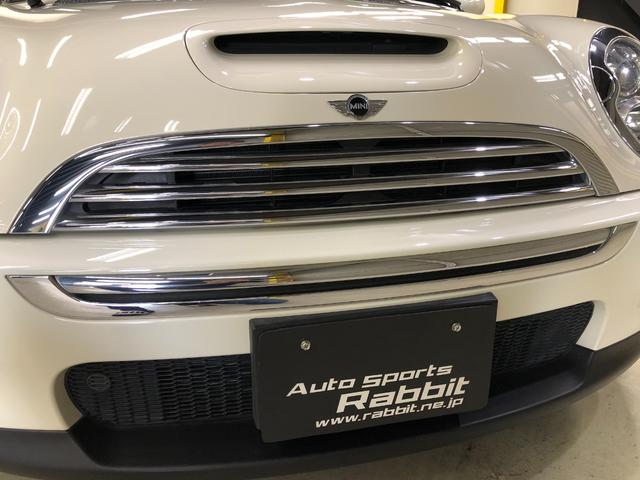 ＭＩＮＩ クーパーＳ　コンバーチブル　サイドウォーク　第一世代最終モデル特別仕様車　当社コレクション車両　６速マニュアルＭＴ　クロノメーター　モルトブラウンレザーシート　シートヒーター　電動オープン　ＣＤ／ＡＵＸ入力／ラジオ　ＥＴＣ　ＨＩＤ　グー鑑定付き（33枚目）