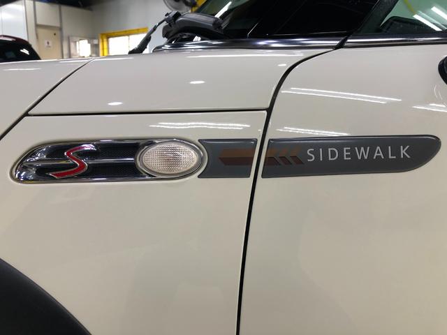 ＭＩＮＩ クーパーＳ　コンバーチブル　サイドウォーク　第一世代最終モデル特別仕様車　当社コレクション車両　６速マニュアルＭＴ　クロノメーター　モルトブラウンレザーシート　シートヒーター　電動オープン　ＣＤ／ＡＵＸ入力／ラジオ　ＥＴＣ　ＨＩＤ　グー鑑定付き（36枚目）