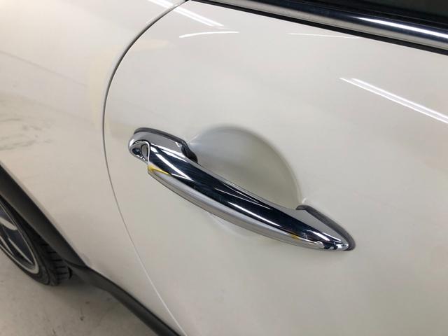 ＭＩＮＩ クーパーＳ　コンバーチブル　サイドウォーク　第一世代最終モデル特別仕様車　当社コレクション車両　６速マニュアルＭＴ　クロノメーター　モルトブラウンレザーシート　シートヒーター　電動オープン　ＣＤ／ＡＵＸ入力／ラジオ　ＥＴＣ　ＨＩＤ　グー鑑定付き（39枚目）