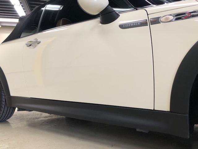ＭＩＮＩ クーパーＳ　コンバーチブル　サイドウォーク　第一世代最終モデル特別仕様車　当社コレクション車両　６速マニュアルＭＴ　クロノメーター　モルトブラウンレザーシート　シートヒーター　電動オープン　ＣＤ／ＡＵＸ入力／ラジオ　ＥＴＣ　ＨＩＤ　グー鑑定付き（42枚目）