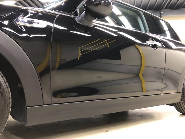 ＭＩＮＩ クーパーＳ　ＬＣＩモデル　ペッパーＰＫＧ　ＨＤＤナビ　ブルートゥース　バックカメラ　フルセグ　ドラレコ　ミラーＥＴＣ　アクティブクルーズ　衝突軽減ブレーキ　アームレスト　ストレージコンパーメント　１７ＡＷ　鑑定付（33枚目）