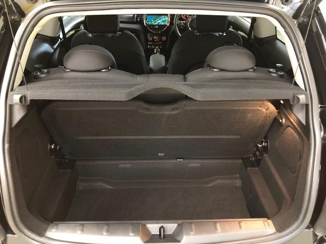 ＭＩＮＩ クーパーＳ　ＬＣＩモデル　ペッパーＰＫＧ　ＨＤＤナビ　ブルートゥース　バックカメラ　フルセグ　ドラレコ　ミラーＥＴＣ　アクティブクルーズ　衝突軽減ブレーキ　アームレスト　ストレージコンパーメント　１７ＡＷ　鑑定付（77枚目）