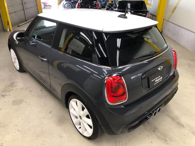 ＭＩＮＩ クーパーＳ　アーバンスタイル　コンフォートアクセス　ＪＣＷステアリング　パドルシフト　スポーツトランスミッション　ドライビングモード　ＨＤＤナビ　ＢＴ　Ｂカメラ　ＰＤＣ　ＥＴＣ　前後ドラレコ　１８ＡＷ　グー鑑定（13枚目）