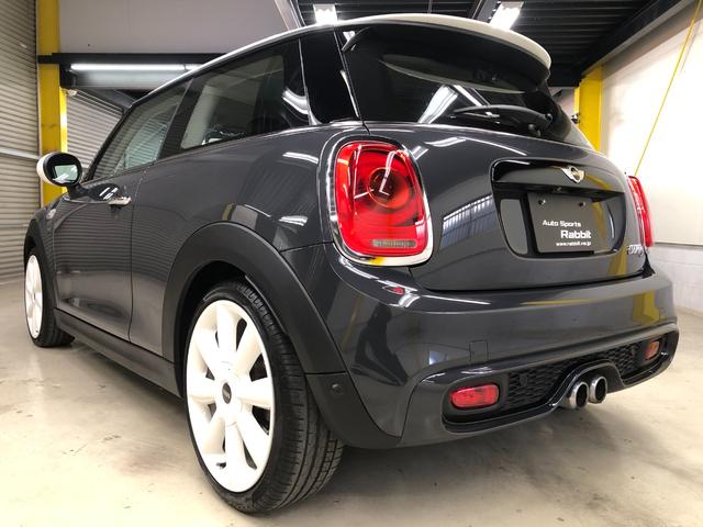 ＭＩＮＩ クーパーＳ　アーバンスタイル　コンフォートアクセス　ＪＣＷステアリング　パドルシフト　スポーツトランスミッション　ドライビングモード　ＨＤＤナビ　ＢＴ　Ｂカメラ　ＰＤＣ　ＥＴＣ　前後ドラレコ　１８ＡＷ　グー鑑定（14枚目）