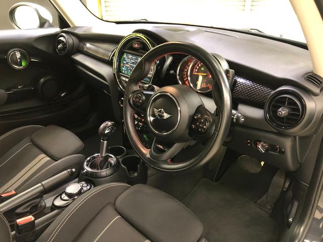 ＭＩＮＩ クーパーＳ　アーバンスタイル　コンフォートアクセス　ＪＣＷステアリング　パドルシフト　スポーツトランスミッション　ドライビングモード　ＨＤＤナビ　ＢＴ　Ｂカメラ　ＰＤＣ　ＥＴＣ　前後ドラレコ　１８ＡＷ　グー鑑定（48枚目）