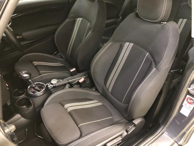 ＭＩＮＩ クーパーＳ　アーバンスタイル　コンフォートアクセス　ＪＣＷステアリング　パドルシフト　スポーツトランスミッション　ドライビングモード　ＨＤＤナビ　ＢＴ　Ｂカメラ　ＰＤＣ　ＥＴＣ　前後ドラレコ　１８ＡＷ　グー鑑定（50枚目）