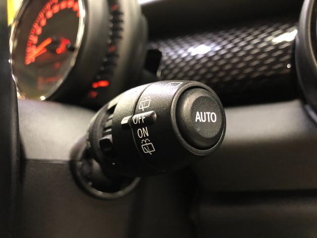 ＭＩＮＩ クーパーＳ　アーバンスタイル　コンフォートアクセス　ＪＣＷステアリング　パドルシフト　スポーツトランスミッション　ドライビングモード　ＨＤＤナビ　ＢＴ　Ｂカメラ　ＰＤＣ　ＥＴＣ　前後ドラレコ　１８ＡＷ　グー鑑定（71枚目）