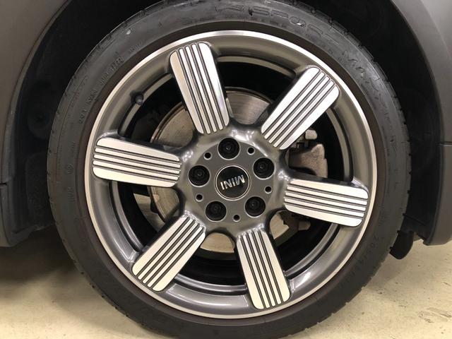 ＭＩＮＩ クーパーＳ　６０イヤーズエディション　特別仕様車　禁煙　レザーラウンジシート　ヒーター　コンフォートアクセス　ＨＤＤナビ　カメラ＆パーキングアシスト　ＡＣＣ　ミラーＥＴＣ　前後ドラレコ　ドライビングモード　パドルシフト　グー鑑定（46枚目）