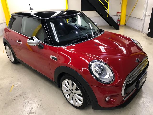 MINI クーパー 第三世代F56モデル ミントPKG HDDナビ BT バックカメラ ドライビングモード シートヒーター オートクルーズ ETC アームレスト オートライト レインセンサー ストレージコンパーメント(6枚目)