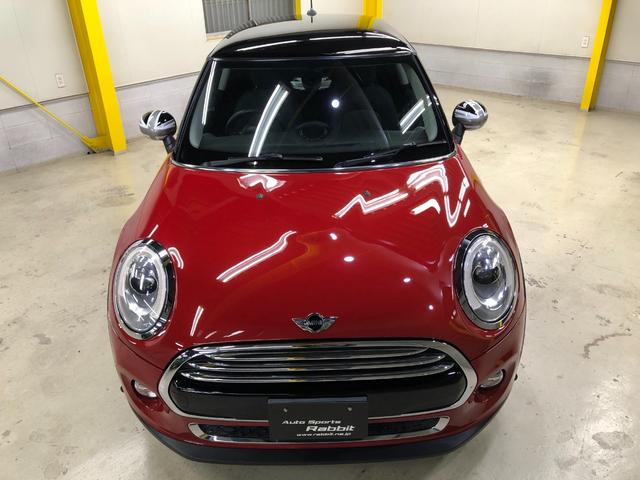 MINI クーパー 第三世代F56モデル ミントPKG HDDナビ BT バックカメラ ドライビングモード シートヒーター オートクルーズ ETC アームレスト オートライト レインセンサー ストレージコンパーメント(8枚目)