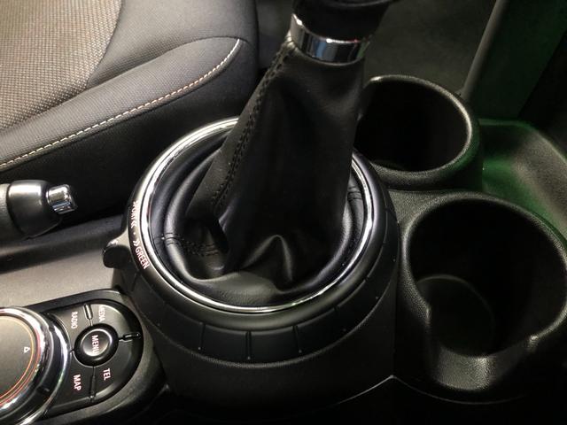 MINI クーパー 第三世代F56モデル ミントPKG HDDナビ BT バックカメラ ドライビングモード シートヒーター オートクルーズ ETC アームレスト オートライト レインセンサー ストレージコンパーメント(65枚目)