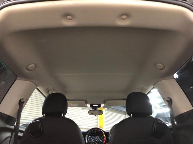 MINI クーパー 第三世代F56モデル ミントPKG HDDナビ BT バックカメラ ドライビングモード シートヒーター オートクルーズ ETC アームレスト オートライト レインセンサー ストレージコンパーメント(77枚目)