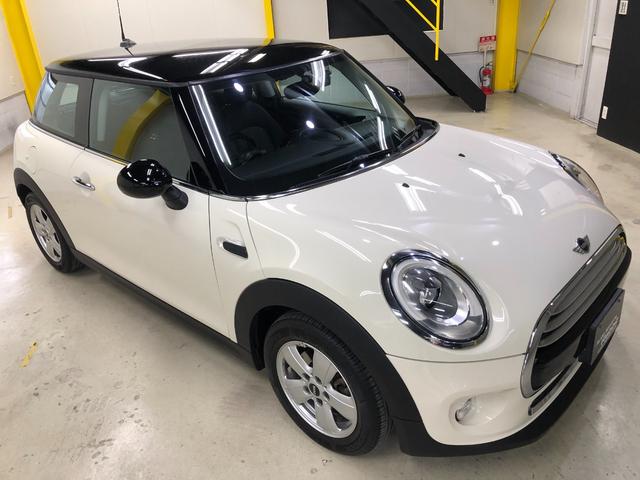 ＭＩＮＩ クーパー　第三世代Ｆ５６モデル　ミントパッケージ　ワンオーナー　各年整備記録簿有り　ＨＤＤナビ　ブルートゥース　ドライビングモード　オートライト　レインセンサー　ドラレコ　ＥＴＣ　アームレスト　グー鑑定（6枚目）