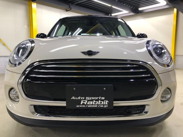 ＭＩＮＩ クーパー　第三世代Ｆ５６モデル　ミントパッケージ　ワンオーナー　各年整備記録簿有り　ＨＤＤナビ　ブルートゥース　ドライビングモード　オートライト　レインセンサー　ドラレコ　ＥＴＣ　アームレスト　グー鑑定（9枚目）