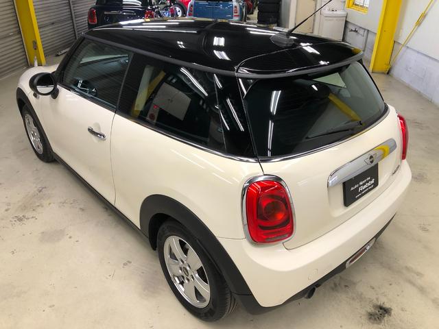 ＭＩＮＩ クーパー　第三世代Ｆ５６モデル　ミントパッケージ　ワンオーナー　各年整備記録簿有り　ＨＤＤナビ　ブルートゥース　ドライビングモード　オートライト　レインセンサー　ドラレコ　ＥＴＣ　アームレスト　グー鑑定（13枚目）