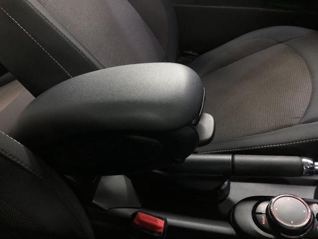 ＭＩＮＩ クーパー　第三世代Ｆ５６モデル　ミントパッケージ　ワンオーナー　各年整備記録簿有り　ＨＤＤナビ　ブルートゥース　ドライビングモード　オートライト　レインセンサー　ドラレコ　ＥＴＣ　アームレスト　グー鑑定（62枚目）