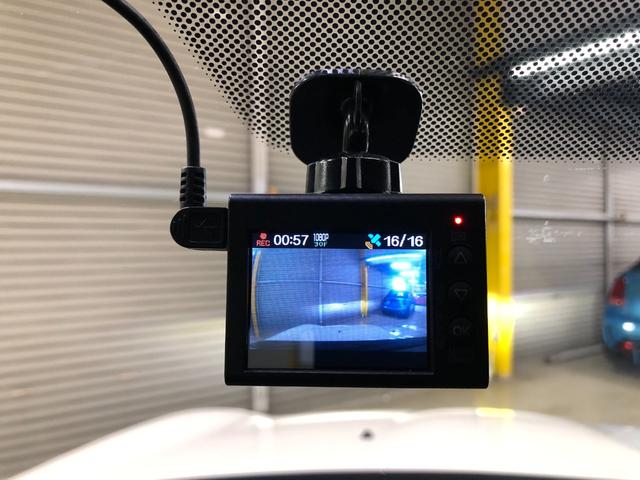 ＭＩＮＩ クーパー　第三世代Ｆ５６モデル　ミントパッケージ　ワンオーナー　各年整備記録簿有り　ＨＤＤナビ　ブルートゥース　ドライビングモード　オートライト　レインセンサー　ドラレコ　ＥＴＣ　アームレスト　グー鑑定（66枚目）