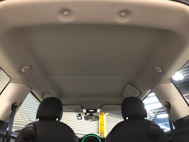 ＭＩＮＩ クーパー　第三世代Ｆ５６モデル　ミントパッケージ　ワンオーナー　各年整備記録簿有り　ＨＤＤナビ　ブルートゥース　ドライビングモード　オートライト　レインセンサー　ドラレコ　ＥＴＣ　アームレスト　グー鑑定（76枚目）