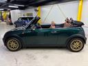 クーパー コンバーチブル 5速マニュアルMT 屋内保管車両 電動オープン BBS16AW シートカバー BTオーディオ ETC リアソナー クロムライン 内外装クリーニング済み オーバーフェンダーコーティング グー鑑定(11枚目)