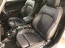 ハーフレザーシート/シートヒーター付き!酷使することにより痛みやすいドライバーズシートも使用感なくとても綺麗ですよ♪次のオーナー様にも気持ち良く乗っていただけると思います♪