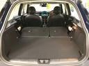 ストレージコンパーメントPKG☆普段使いには十分な広さのラゲッジスペース☆底パネルを跳ね上げ容量アップ☆リアシートは分割式可倒シートで、ゴルフバッグなど大きな荷物も積み込み可能です☆