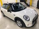 ＭＩＮＩ クーパー　第三世代Ｆ５６モデル　ミントパッケージ　ワンオーナー　各年整備記録簿有り　ＨＤＤナビ　ブルートゥース　ドライビングモード　オートライト　レインセンサー　ドラレコ　ＥＴＣ　アームレスト　グー鑑定（6枚目）