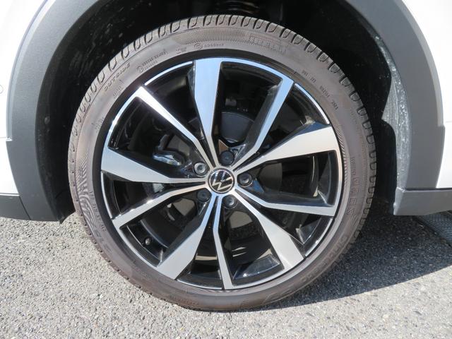 Ｔ－クロス ＴＳＩ　Ｒライン　当社試乗車　禁煙車　ｂｅａｔｓサウンドシステム　ＳａｆｅｔｙＰ（レーンチェンジアシスト　リヤトラフィックアラート　ＤｉｇｉｔａｌＣｏｃｋｐｉｔＰｒｏ）　ＩＱＬＩＧＨＴ　ダイナミックターンインジケーター（52枚目）